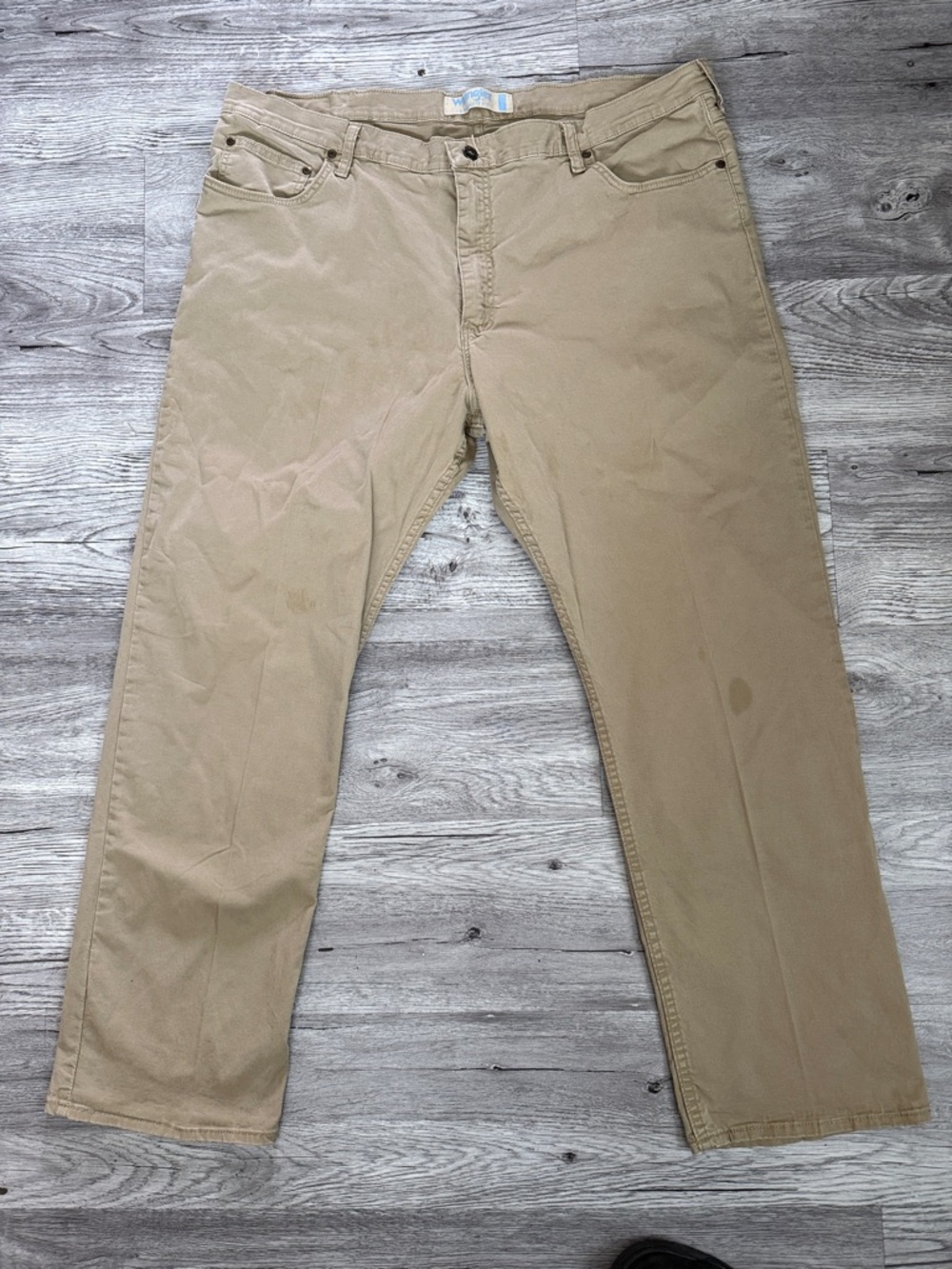 Wrangler Straight Fit Khaki Pants